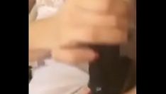Riproduci Missy con un dildo e chiama la cam