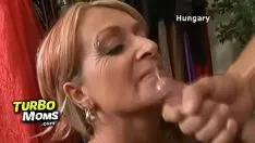 Reproducir Mamá con acto sexual chico. hotscreen rubio pintor luna azul
