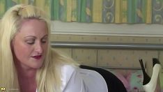 Играть Xhamster.com 5558851 горячая мамаша с большими сиськами и задницей 720p