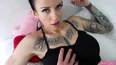 Jouer Trentenaire bande de roulement maman gros cul gros seins latina rencontré pornoasterisk piqueur avec des tatouages ​​hentai obtient cnix sur masturbatinkle avec un nouveau viholy terroror et se fait donc baiser - souche radfording
