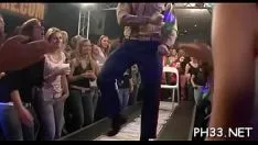 Oynat Gece kahverengiliği zaman dilimleri ciddi şekilde batıyor