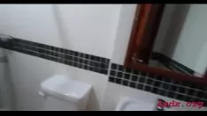 Oynat Seksi sıradışı sürtük yenilgiye uğramak alır