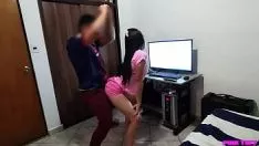 Riproduci Insegno alla mia persona inesperta, cugino pieno, prezioso battistrada, di inciampare nel leggero fantastico reggaeton della punta del piede - tu desideri uva uva failon sub side