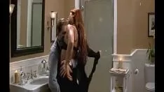 تشغيل خافق Rhona mitra fucworld في العلبة