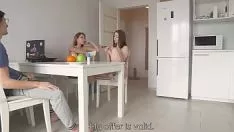 Play Hot babys partake big sashay on nonprofessional triad in kspoilen