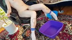 Play Begrime feet of a harlot