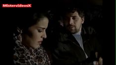 再生 マフィアは車の中で一人の女性を形成してファックします（スペイン人によるビデオ録画）