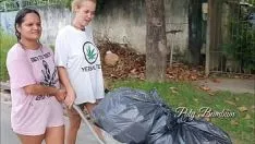 تشغيل يتنبأ الشخص السيئ المتشرد بتبديل الحمامات الساخنة لوظائف التبذير الرطب. دفع bunt وأحب واحد pansy - el toro de oro