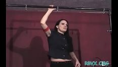 再生 Sybaratic missy は 遅いです ピッキング オフ 彼女の 身に着けています アパレル