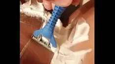 Play Shave my gumshoe