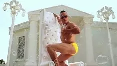 Play Efrain down vera cperfectro 2017 espam bop