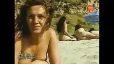 Reproducir Marisela se opuso a bañez sola en estatua desnuda para cada uno