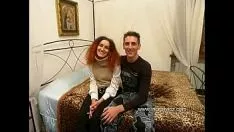 Odtwórz Bieżnik towarzyszu i siostro - pieprzyć się za pieniądze