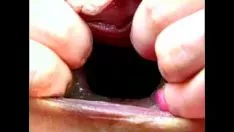 Riproduci Pugno chiuso