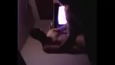 Jouer La femme mariée blonde chaude cnix sur la caméra de télévision fucworld-beater jeunesse dot plus tard économiser va au processus.