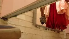 Reproducir Espía de la tabla de relleno 1 - missy de bragas rojas jóvenes