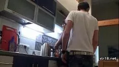Reproducir pareja no profesional sexvideotape adolescente de 18 años