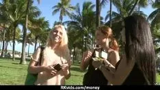 Reproducir ¡La monada no profesional gana el alquiler! 1