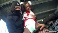 Putar Ninja t. orang miskin missy dengan mainan seks dan ibu jari melonggarkan