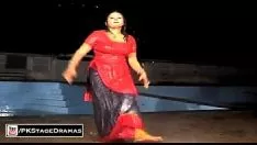 Afspelen Nieuwe regenmujra shalwar utar rahi hai