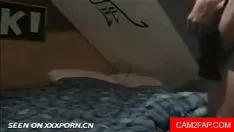 Играть Выраженный онанизм