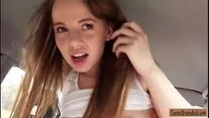 Afspelen Hete adolescent olivia verfraaien geneukt in de auto