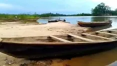 Играть Я трахаюсь и остаюсь, чтобы она могла помочь мне в минете