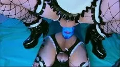 تشغيل سيسي في العفة يركب التنين و cums