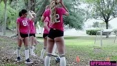 Oynat ergen bffs seks siyasi parti ile iki adam sonra futbol antrenmanı