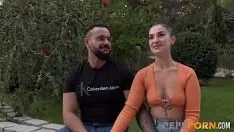 Oynat Amatör bir çiftin açık hava aşkı: şeker sineği ve erkek arkadaşı seks yaparken izlenmek istiyor!