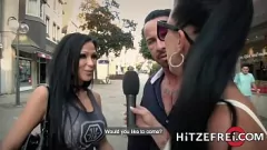 Redare MILF germană fierbinte Jacky Lawless într-o sesiune anală intensă în aer liber
