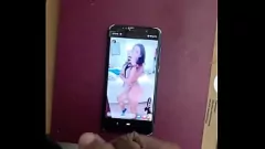 Afspelen Solo Cumtribute Tribute: een toegewijde masturbatiesessie