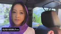 Putar Remaja Muslim Licik Alexia Anders dengan Rok Mini dan Jilbab Tertangkap Ayah Saat Seks Doggystyle Terlarang