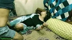Oynat Evli kadın kız kardeşi ile etkileyici sıcak seks!! onun pisi kedisi çok ıslaktı !! net Hintçe sesiyle